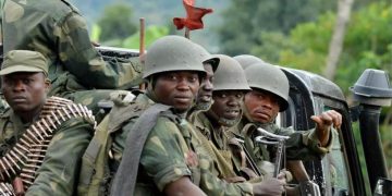 Ituri : cette main tendue du commandement de l’axe opérationnel Kamanda-Luna aux jeunes prêts à servir au sein des FARDC