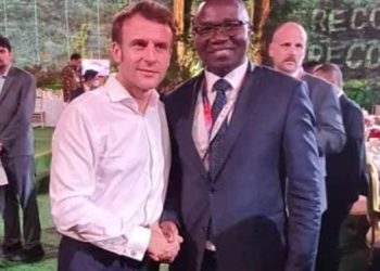 Julien Paluku à Emmanuel Macron : « La RDC est la meilleure destination au monde pour l’industrie des batteries et des véhicules électriques,… »