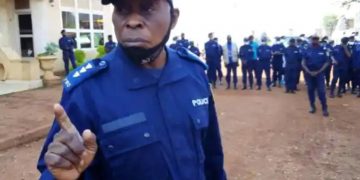 Butembo : “Il n’y a pas des camps érigés de gauche, à droit, ce sont des positions militaires pour sécuriser la population”, (maire policier)