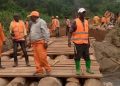 Nord-Kivu : un pont provisoire jeté sur la rivière Lume pour assurer le trafic partiel entre Kasindi-Beni
