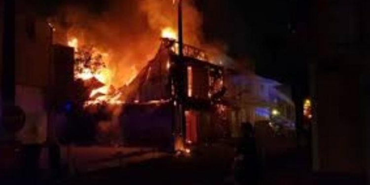 Beni- Quatre cas d’incendie enregistrés en deux semaines : pour la Protection civile, des capitaux de près de 500.000 dollars sont partis en fumée