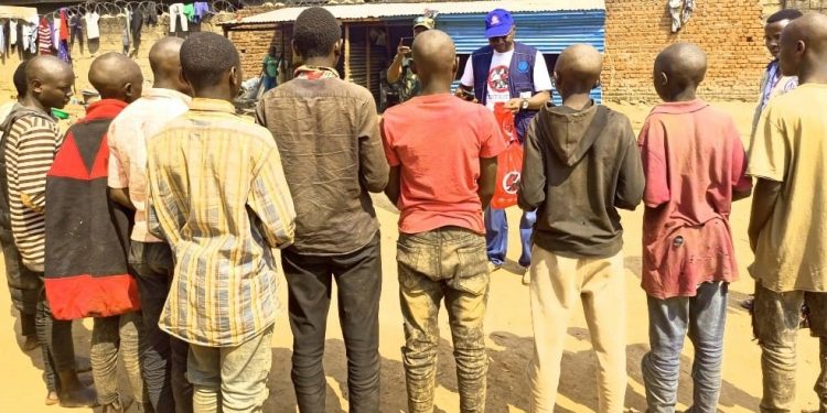 Bouclage au Nord de Butembo : des mineurs arrêtés parmi les présumés miliciens Maï-Maï remis à la MONUSCO à Beni