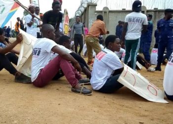 Beni : la LUCHA accuse le maire policier “d’incompétence” et exige son remplacement