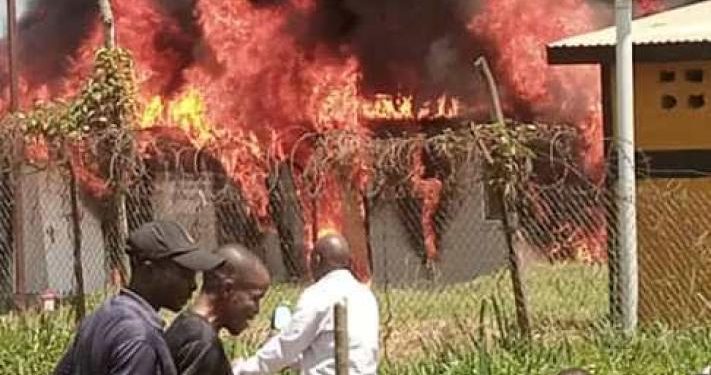 Ituri : le bureau de la zone de santé de Mambasa consumé dans un incendie