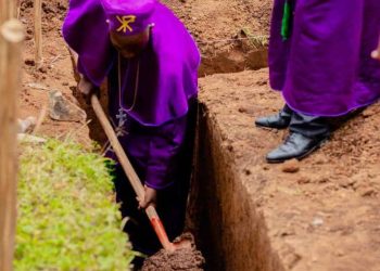 Butembo-EERA : le cardinal Walyuva lance les travaux de construction d’un “laboratoire moderne” au Centre hospitalier Vukaka