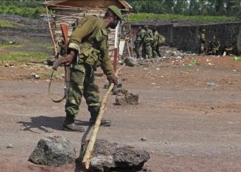 Rutshuru : un cadre administratif dénonce des tracasseries contre les habitants non porteurs de nouvelles cartes d’électeurs par des FARDC à Rwindi