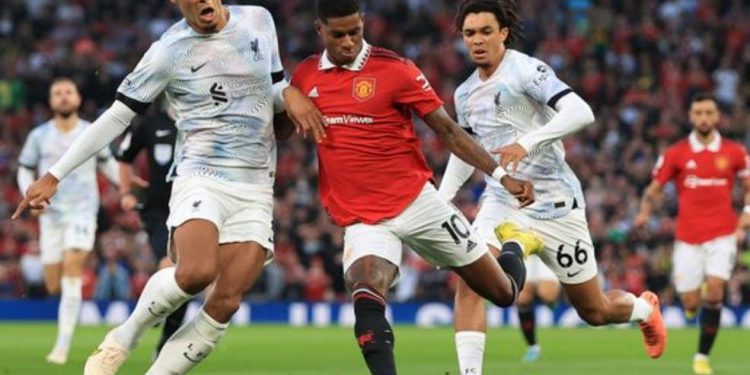 Angleterre : cette effervescence avant le choc Liverpool-Manchester United