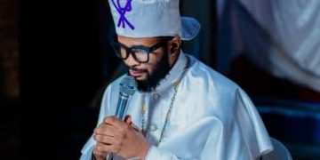 Butembo- Coupures du courant de l’ENK : “On ne doit pas entraîner la ville dans les troubles et nuire à certaines couches de la population”, (Patriarche Kalwaghe Josué)