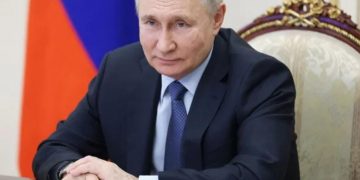 Guerre en Ukraine : la CPI émet un mandant d’arrêt contre Vladimir Poutine