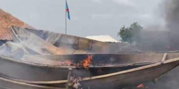 Rutshuru : des pirogues et filets de pêche prohibés détruits par des services étatiques à Vitshumbi