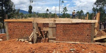 Construction d’un laboratoire moderne au C.H Vukaka/Butembo : le Patriarche Kalwaghe Josué salue les sacrifices et privations des chrétiens