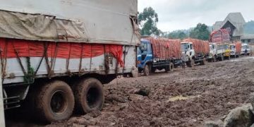 Rutshuru : délabrement de la route Sake-Kitshanga-Kanyabayonga, une dizaine de véhicules bloqués entre Katsiru et Nyanzale (Bwito)