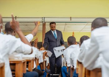 RDC : le Ministre Tony Mwaba lance officiellement la 57ème session de l’EXETAT au Kasaï-Oriental