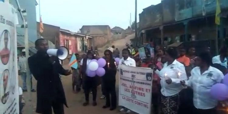 Butembo – Assassinat des jeunes Asifiwe et Joël à Vutara : 8 ans après, Nzenge Amani dénonce “des enquêtes sans issue” et promet de resaisir la justice