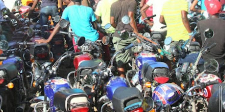 Goma : un conducteur de mototaxi tué par son client, porteur d’une arme à feu