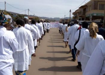 Insécurité en l’Est de la RDC : des structures de santé incendiées, des prestataires tués et enlevés,…les médecins et infirmiers de Beni au point de rendre les tabliers