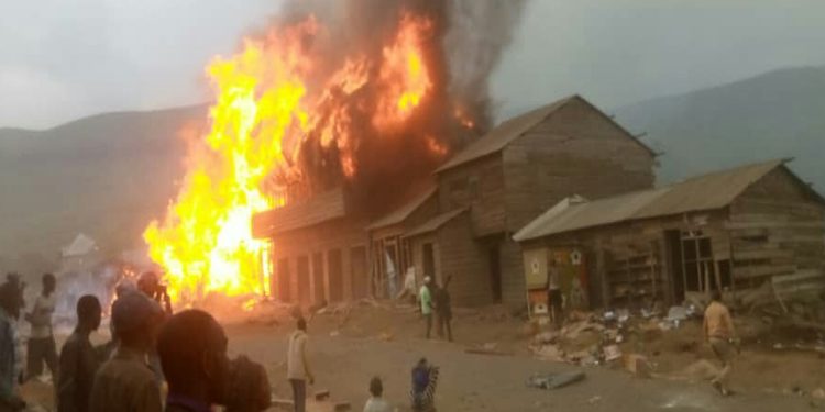 Nord-Kivu : deux enfants calcinés dans un incendie à Buruso et Biriko entre Masisi et Walikale