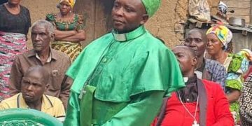 Eglise : Mgr Paluku Mbwende, nouveau Vicaire Général du diocèse d’Oïcha installé