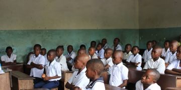 Guerre d’agression rwandaise et massacres des ADF : la province éducationnelle Nord-Kivu II enregistre plus 131 000 élèves et écoliers déplacés