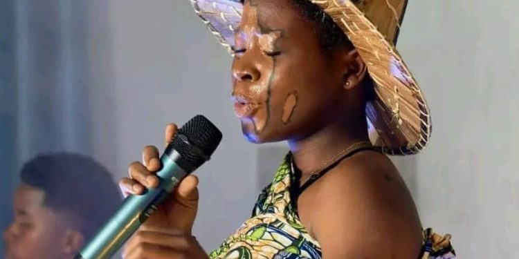 Butembo : Josiana Kahehero, poétesse et future criminologue engagée pour la paix