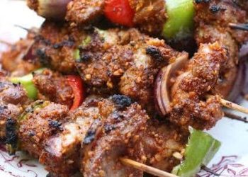 Santé nutritionnelle : un médecin conseille une consommation modérée de viande, de 100 à 400g par semaine