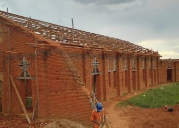 EERA : le diocèse d’Oicha apporte un appui financier à la construction du temple de la paroisse d’Eringeti