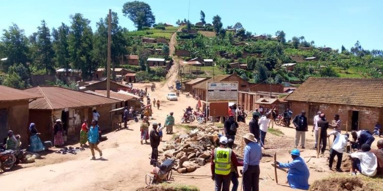 Lubero : le député Jeannot Muhinda soutient la construction d’un monument historique à Luotu