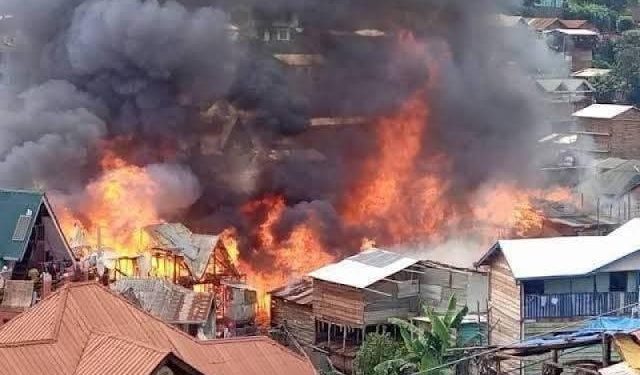 Bukavu : vaste incendie, plus de 100 maisons consumées