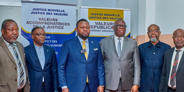 Justice : le ministre Mbemba Kabuya s’engage contre le sous-emploi des magistrats