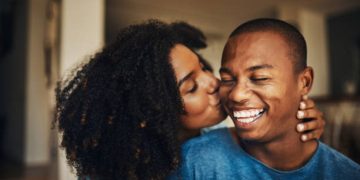 Santé : l’échange de baisers, un plaisir ou un danger sanitaire