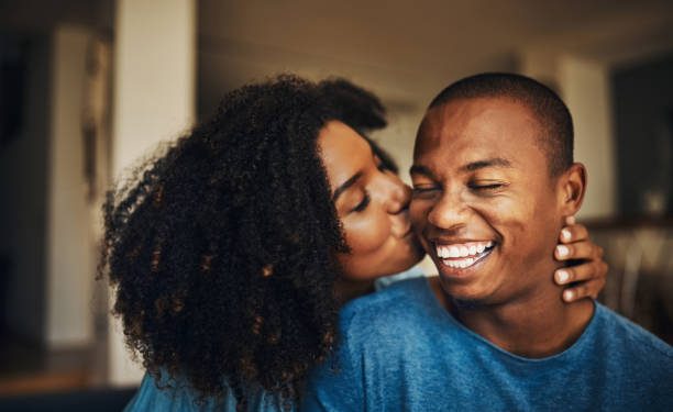Santé : l’échange de baisers, un plaisir ou un danger sanitaire
