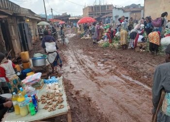 Butembo : la pluie aggrave l’état piteux de l’avenue Makasi