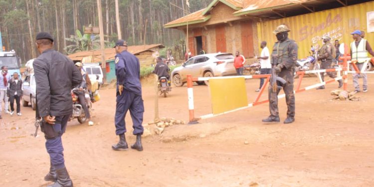 Butembo : un policier tué et deux blessés lors d’une attaque au péage route de Kangote
