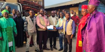 Beni/Construction des auditoires à l’Universite d’Oicha : le SDPM patriarcal fait don de plus de 3000 dollars