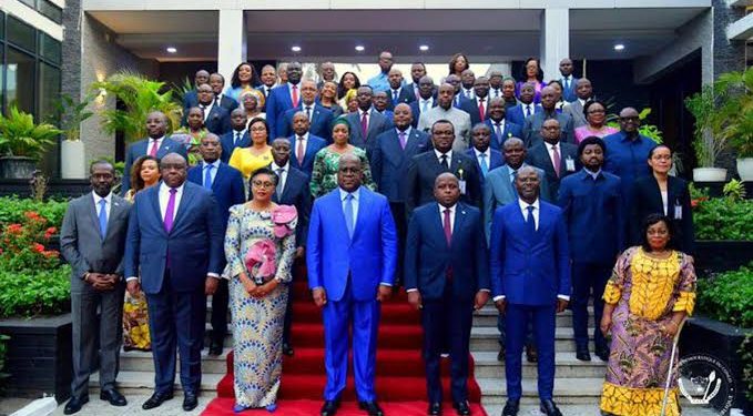 Remaniement du gouvernement : les attentes des habitants des zones occupées de l’Est