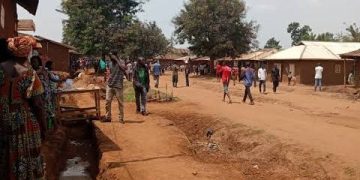 Rutshuru : un blessé et des biens pillés dans une incursion armée à Kibirizi