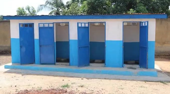 Butembo : vers des toilettes modernes dans les écoles primaires publiques de Katwa