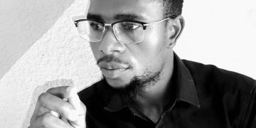 Littérature : avec “Requiem pour les damnés”, l’ecrivain Serge Mulimani signe son premier recueil et raconte la lutte d’un peuple meurtri