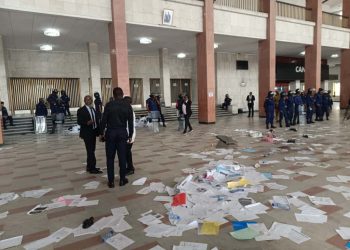 RDC : crise au palais du peuple, les agents administratifs claquent la porte et paralysent l’Assemblée nationale