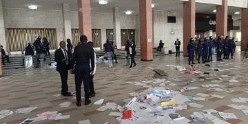 RDC : crise au palais du peuple, les agents administratifs claquent la porte et paralysent l’Assemblée nationale