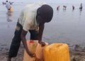 Pénurie d’eau potable à Nyakakoma : les habitants exposés à des risques sanitaires liés à l’utilisation de l’eau du lac