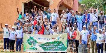 Butembo : l’ANIMF et trois microfinances mobilisent les jeunes pour planter des arbres à l’UCG et à l’ITAV