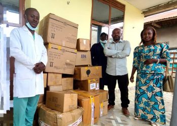 Une semaine de soins gratuits au C.M Kinyatsi : le Patriarche appuie la structure avec des médicaments et du matériel médical d’une valeur de plus de 2 500 dollars