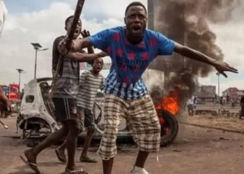 Drame au Kasaï : une affaire de dette déclenche des violences, un OPJ tué et un sous-ciat incendié à Lumbudji