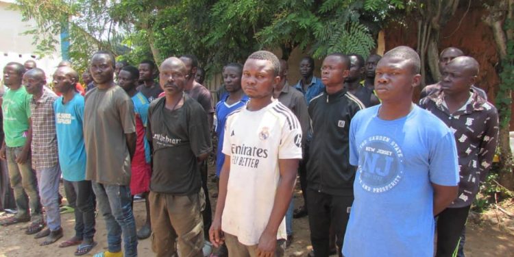 Sud-Kivu : 43 éléments du M23 se rendent aux FARDC à Uvira