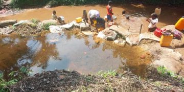 Walikale : pénurie d’eau potable au centre commercial de Mubi, la société civile alerte sur les risques sanitaires