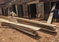 Butembo : l’insécurité persistante affecte l’approvisionnement en planches sur le marché