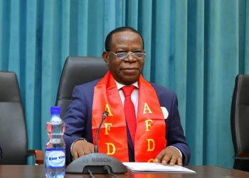 RDC : le pardon de Lukwebo après ses propos contre la révision constitutionnelle jugé comme un acte de lâcheté politique 