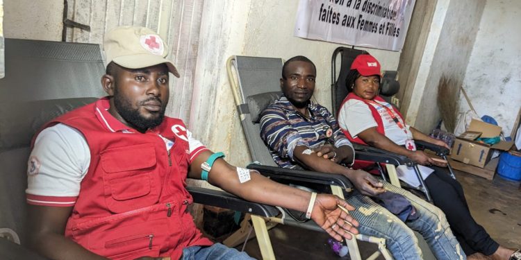 Butembo : les volontaires de la Croix-Rouge donnent de leur sang pour sauver des vies