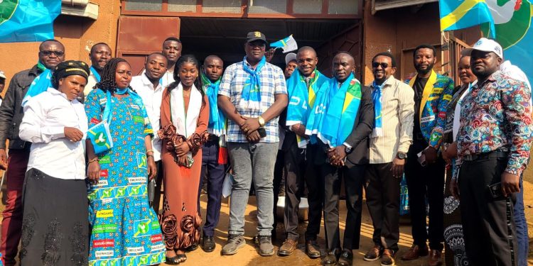 Butembo : Kambale Muyisa Baraka et plus de 1 000 membres de sa fondation O’Muyisa adhèrent au BUREC   